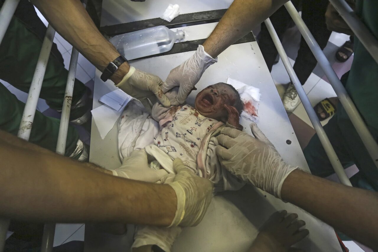 زنان و نوزادان غزه
