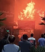 تصاویر آتش سوزی ۵ مغازه در چاف و چمخاله