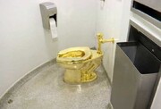 ببینید | سارقان توالت طلای  ۱۸ عیار کاخ بلنهایم انگلستان محاکمه می‌شوند