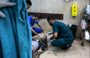 انتخاب میان مرگ و زندگی بیماران: فروپاشی بیمارستان‌های غزه پزشکان را با سخت‌ترین تصمیم‌گیری‌ها روبرو کرده است