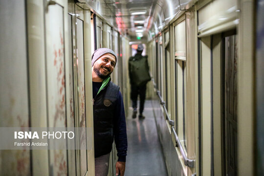 نخستین مسافران قطار سنندج به تهران