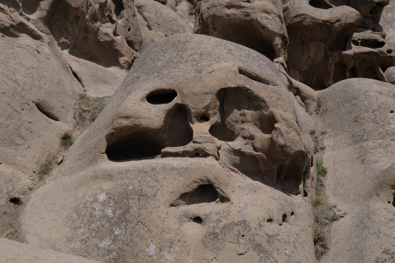 روستاهای مرموز تهران را بشناسید | ماجرای قلعه هاگوارتز و دره زمان