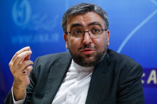 پاسخ دستیار قالیباف به رئیس مجلس عراق: این اقدام بازی در زمین مخالفان وحدت امت اسلامی است