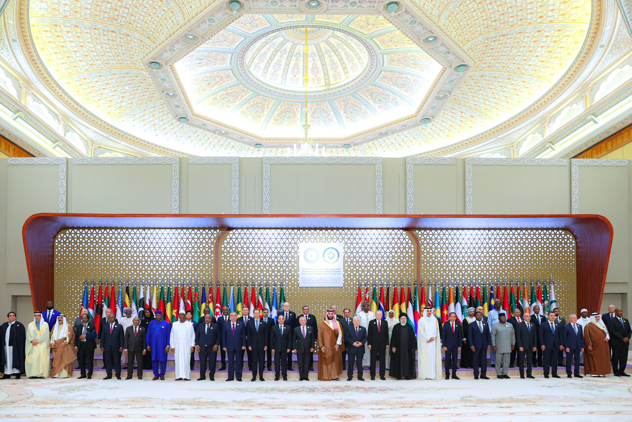عکس یادگاری شرکت کنندگان در اجلاس فوق‎العاده سران کشورهای اسلامی