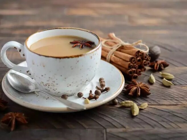 ۵ نوشیدنی خانگی با شیر برای ارتقای ایمنی بدن در پاییز و زمستان