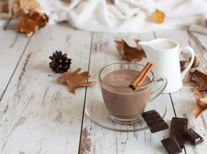 ۵ نوشیدنی خانگی با شیر برای ارتقای ایمنی بدن در پاییز و زمستان