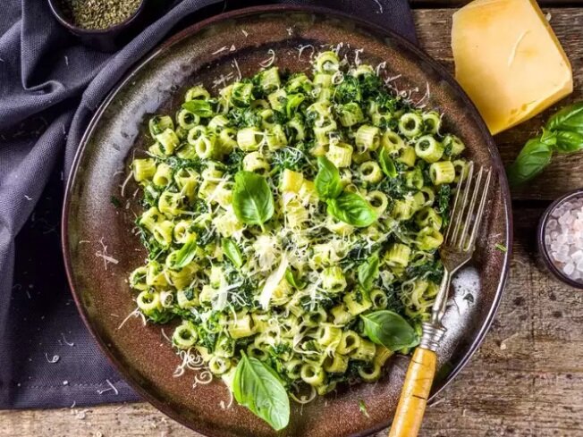 ۵ غذای خوشمزه با اسفناج برای زمستان | نگاهی به ارزش غذایی اسفناج