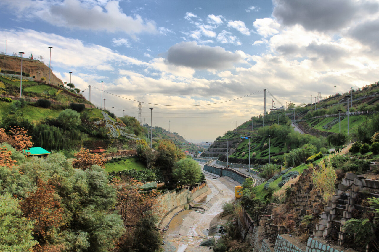 معجزهای به نام نهجالبلاغه | از پل معلق آسمان به سوی یادمان شهدا