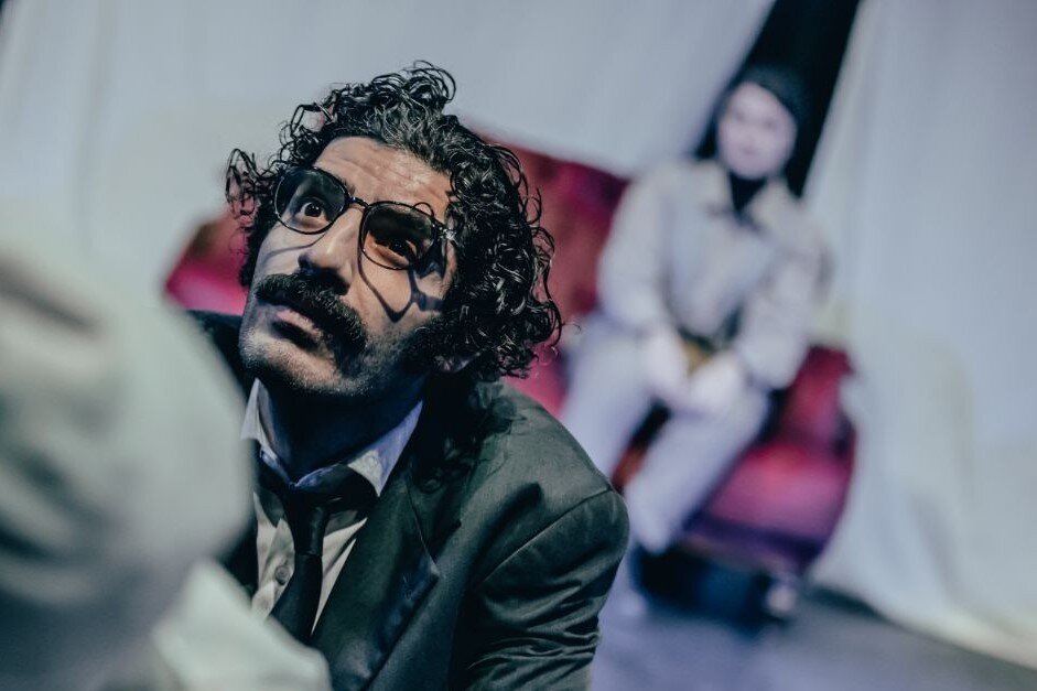 امانوئل اشمیت و نیل سایمون پرطرفدارترین دارم نویسان در تئاتر ایران | متن های خارجی روی صحنه های داخلی