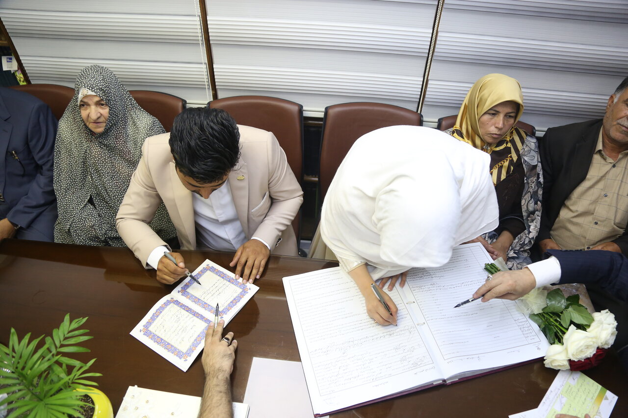 این مراکز شما را به همسر ایده آلتان می رسانند | احیای سنت حسنه واسطه گری ازدواج