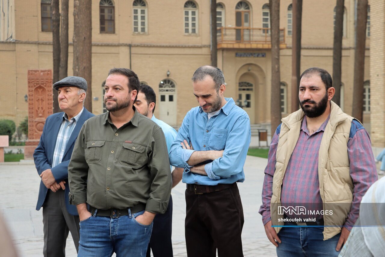 تصاویر | تجمع متفاوت ارامنه اصفهان در کلیسای وانک علیه جنایات اسرائیل