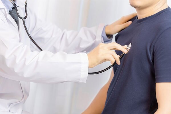 برای سلامت قلب روزانه چند قدم باید راه رفت؟ | راهکارهای حفظ سلامت قلب از زبان ۴ متخصص