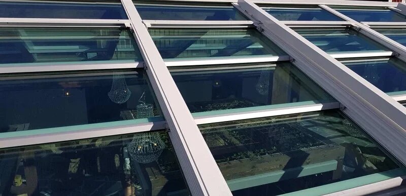 سقف متحرک چیست و چه مزایایی دارد؟