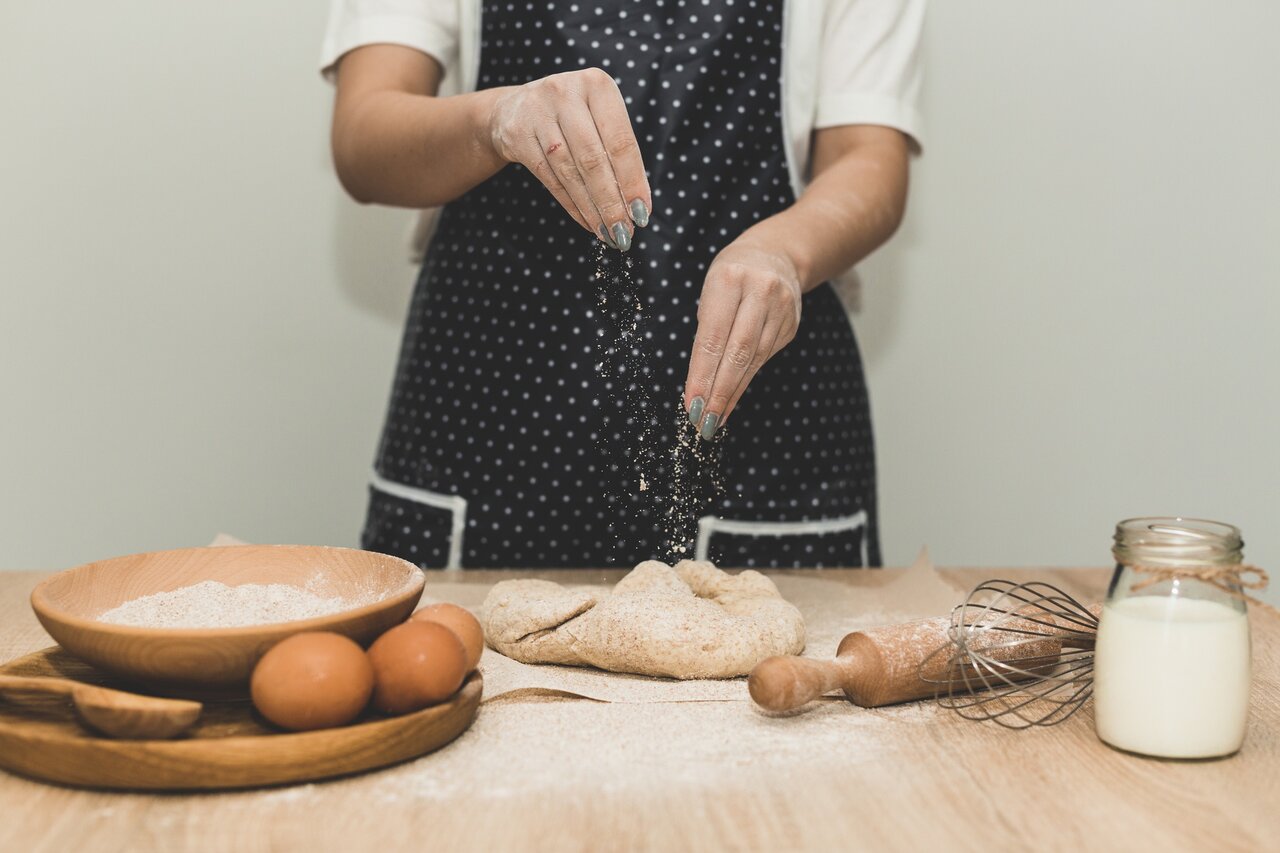 خمیر مایه از چی درست میشه ؟ ؛ طرز تهیه خمیر مایه فوری در خانه | راز پف کردن خمیر نان ؛ روش تهیه نان خانگی با آرد گندم