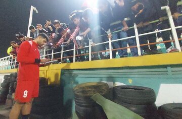 طارمی هواداران تیم ملی را سورپرایز کرد + تصاویر