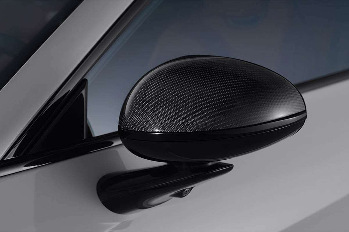 تصاویر | موبایلساز، خودروساز شد! | تولید ۳ مدل معمولی، پرو و مکس