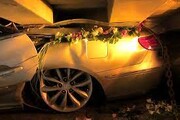 تصاویر لحظه دلخراش تصادف ماشین عروس در اتوبان شلوغ! | ماشین چند بار دور خود چرخید