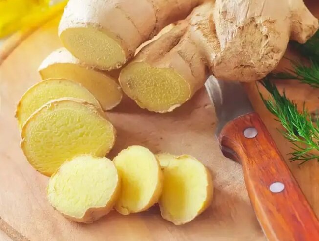 کاهش ناگهانی قند خون با مصرف زیاد این ادویه | عوارض و مضرات زنجبیل را بدانید