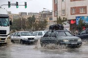 رفع آب گرفتگی و بازگشایی معابر ایلام | آماده باش ۵۰۰ نیروی شهرداری در ایلام