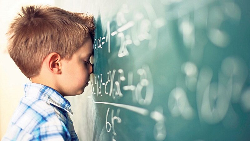 خوراکی خوشمزهای که باعث آلزایمر میشود | از کوچک شدن مغز تا فراموشی ؛ با همه تاثیرات مخرب شکر بر مغز آشنا شوید