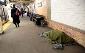 ماجرای نیمکتهایی که برای نشستن نیست + عکس