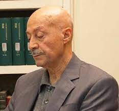 کتابخانهای که با اهدای کتاب متولد شد