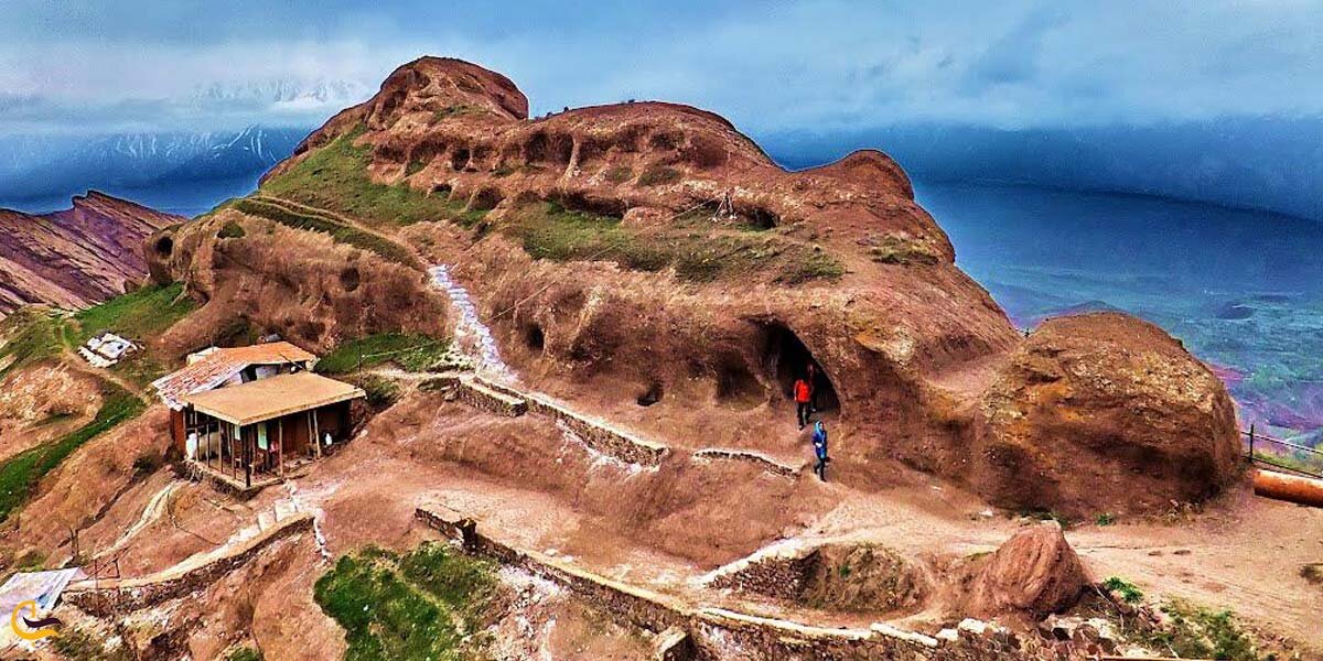 آرامگاه حسن صباح را پیدا میکنم