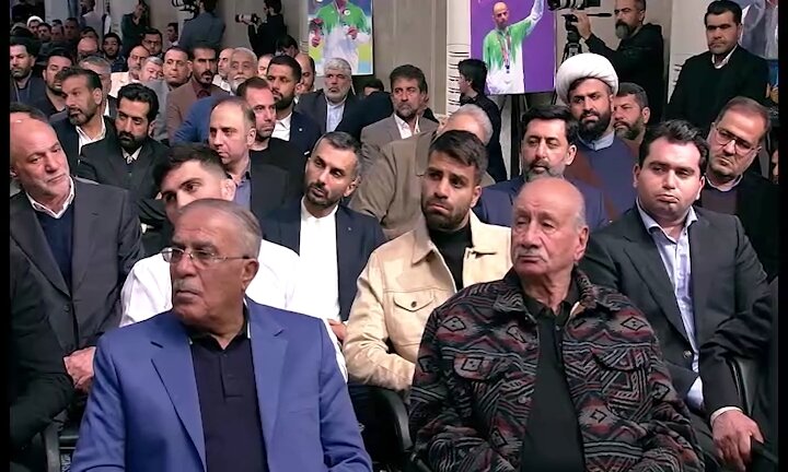 تصاویر محمدحسین میثاقی در دیدار امروز با رهبر انقلاب