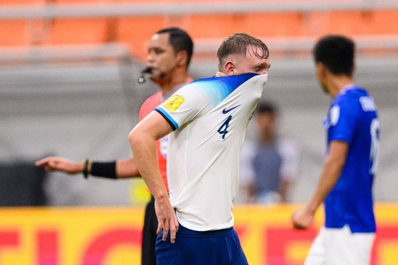 شگفتی بزرگ ؛ انگلیس توسط یک تیم آسیایی حذف شد!