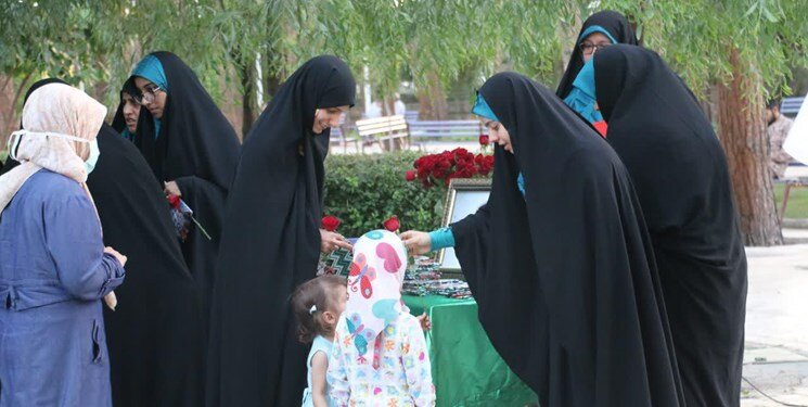 فعالیت ما تذکر لسانی برای رعایت حجاب است | حرفهای شنیدنی از واکنش دختران بدحجاب یا بیحجاب به تذکر لسانی | جهادی که آرزوی دختر بدحجاب شد