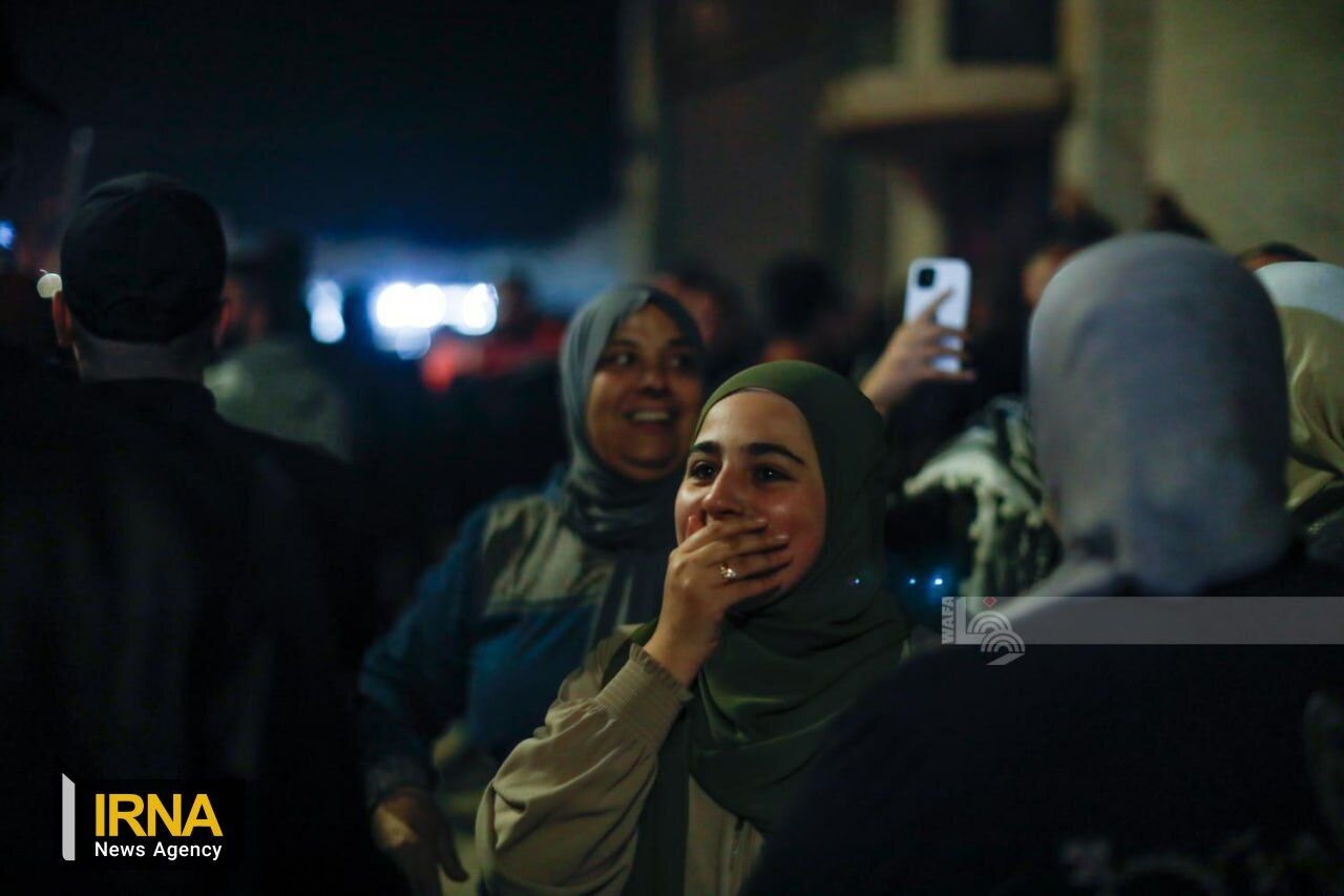 شادی مردم در استقبال از آزادگان فلسطینی