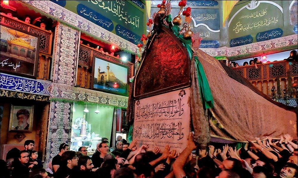 راز سیبهای روی نخل تکیه حصاربوعلی چیست؟