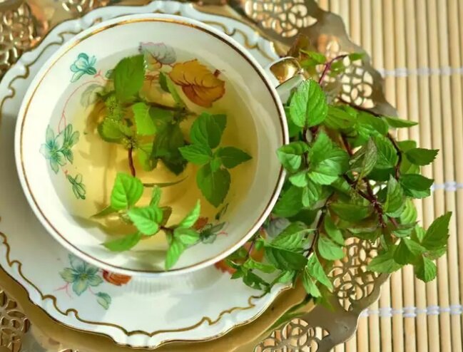 با این نوشیدنیها نفخ را از بین ببرید