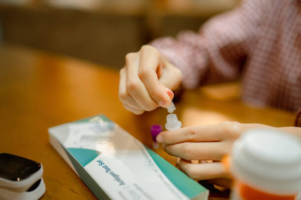 راههای پیشگیری از عفونتهای رایج در زنان | دلایل بروز عفونت و راههای درمان آن ؛ عوارض استفاده بیرویه از ژلهای شست و شوی واژن