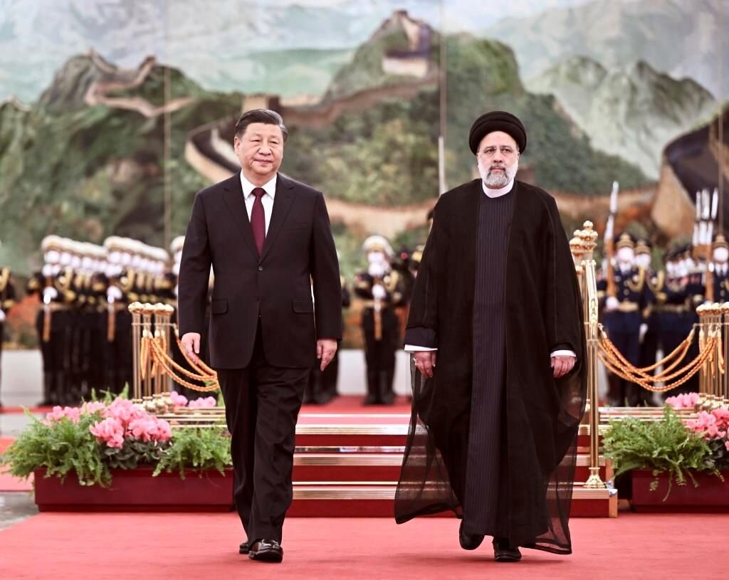 روسیه و چین برای سرمایه گذاری در ایران باهم رقابت می‌کنند!