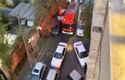 تصاویر اقدام تحسین برانگیز مردم تهران در بازکردن راه ماشین آتش‌نشانی