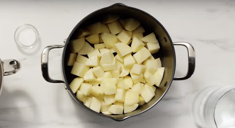 سیب زمینی پخته را در یخچال نگهداری نکنید | مضرات سیب زمینی سرد برای سلامت