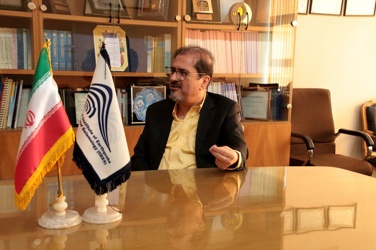 زلزله بلای طبیعی نیست | گفتوگوی همشهری آنلاین با رییس پژوهشگاه بینالمللی زلزله شناسی و مهندسی زلزله