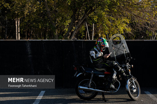 موتورسواری سوپربایک بانوان