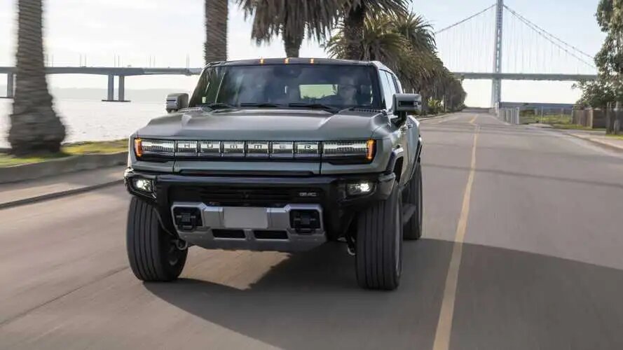 تصاویر | حباب این هامر برقی ۱۰۰۰ اسب بخاری ترکید