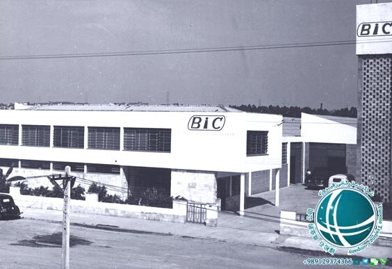 خودکاری که معطر و خاطره شد | اولین تولیدکننده لوازمالتحریر کیست؟