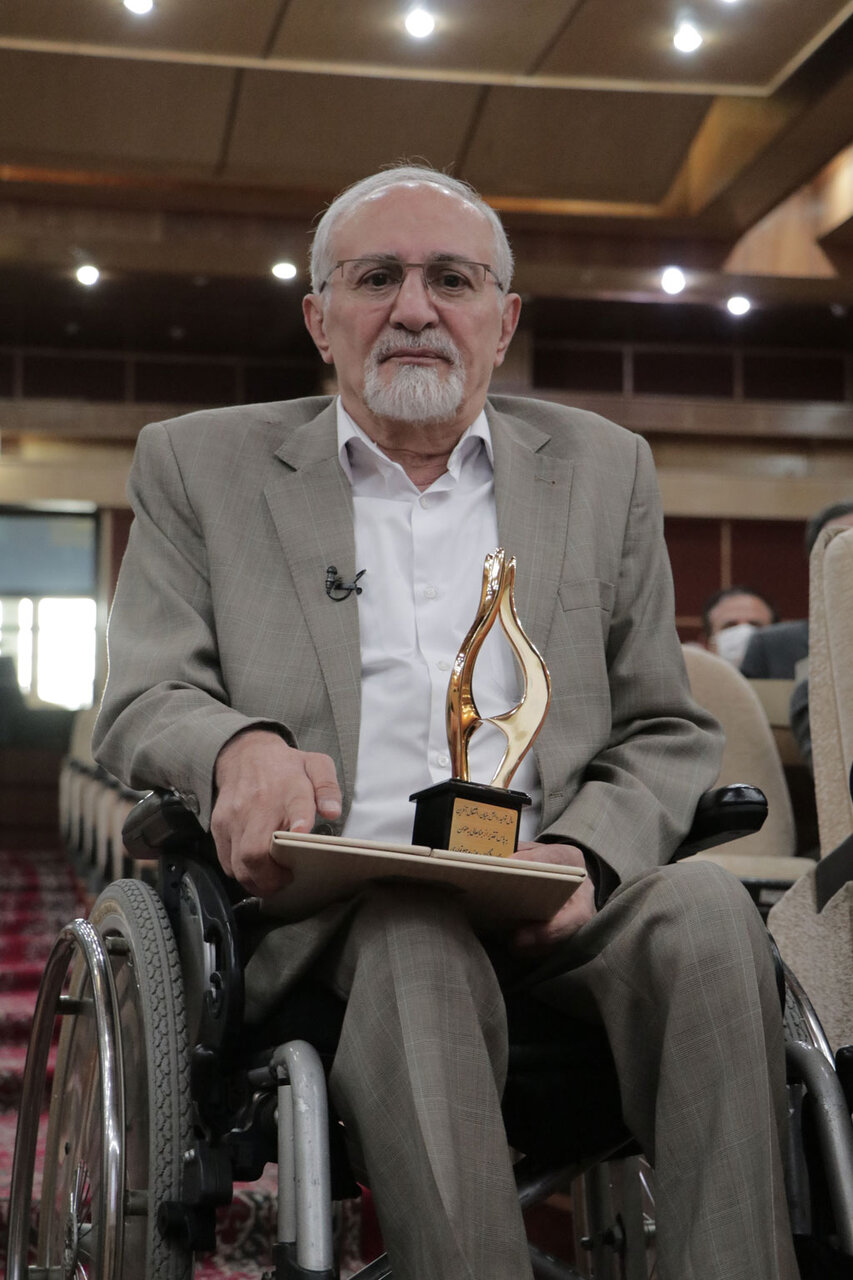 یک جمله جادویی؛ همین و تمام! | برترین کارآفرین در اشتغال معلولان کیست؟