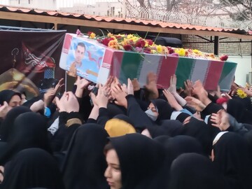 بازگشت پیکر شهید مدافع حرم پس از۷ سال | این آسمان همچنان ستاره دارد
