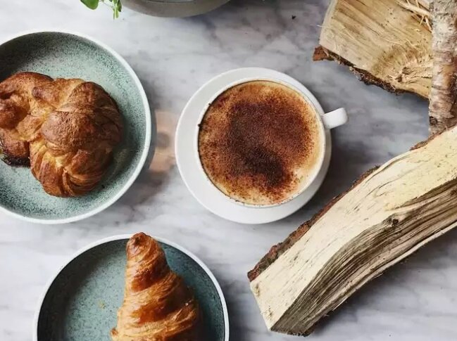 ۵ عامل اصلی اضافه وزن | بستههای خوراکی فریبنده چگونه باعث چاقی ما میشوند