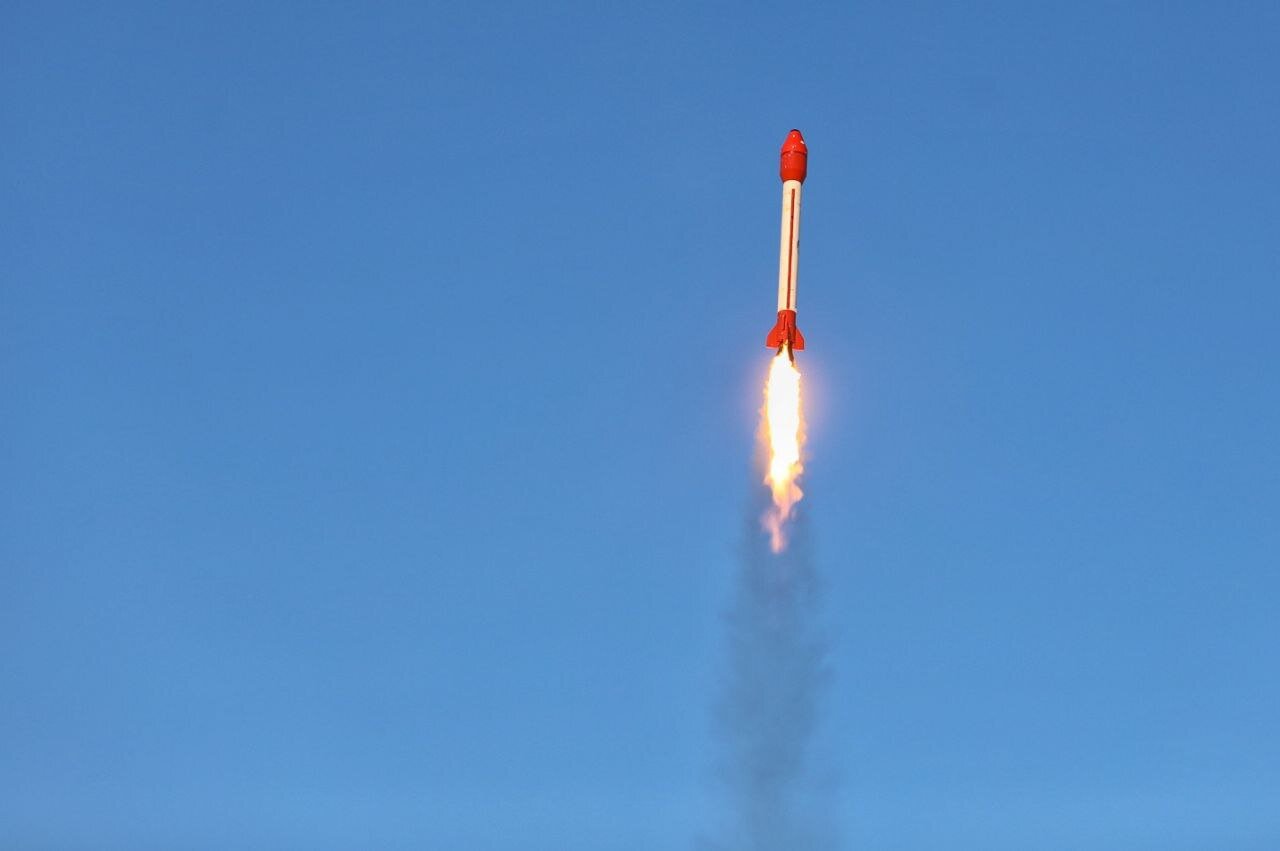 آزمایش ایرانی برای سفر به فضا | کپسول زیستی پرتاب شد