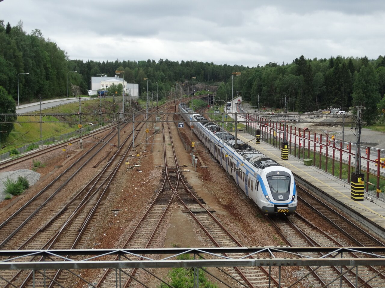 سوار بر قطار در حاشیه شهر | نگاهی به شبکه قطارهای حومهای در کشورهای توسعه یافته جهان