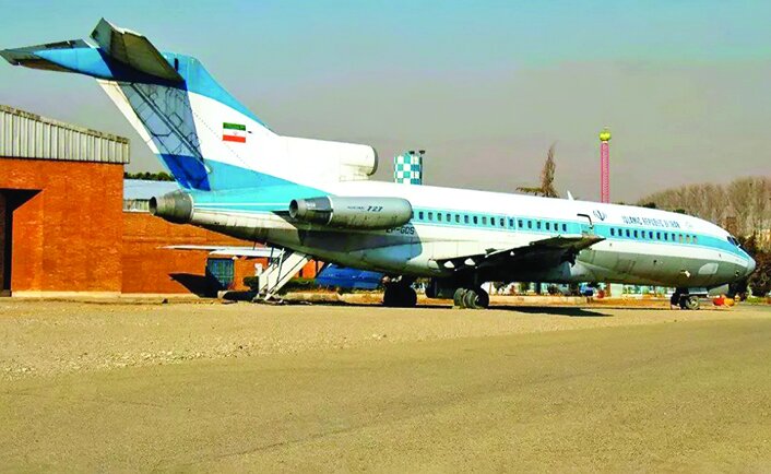 هوانوردی در کیلومتر۴ | ازتماشای هواپیمای شاه تا توپولوف های زمینگیر شده