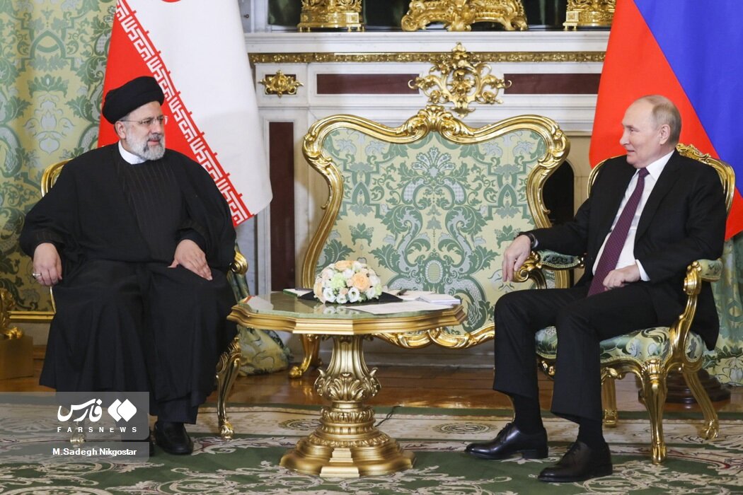 تصاویر؛ زبان بدن پوتین و رئیسی در دیدار دیروز | شباهت جالب ژست های ۲ رئیس جمهور