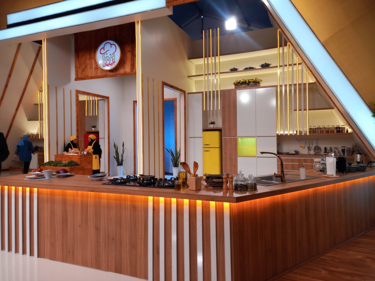 روایتی از یک رقابت خوشمزه در مصلای تهران | از «آشپزی با مامان» چه خبر؟