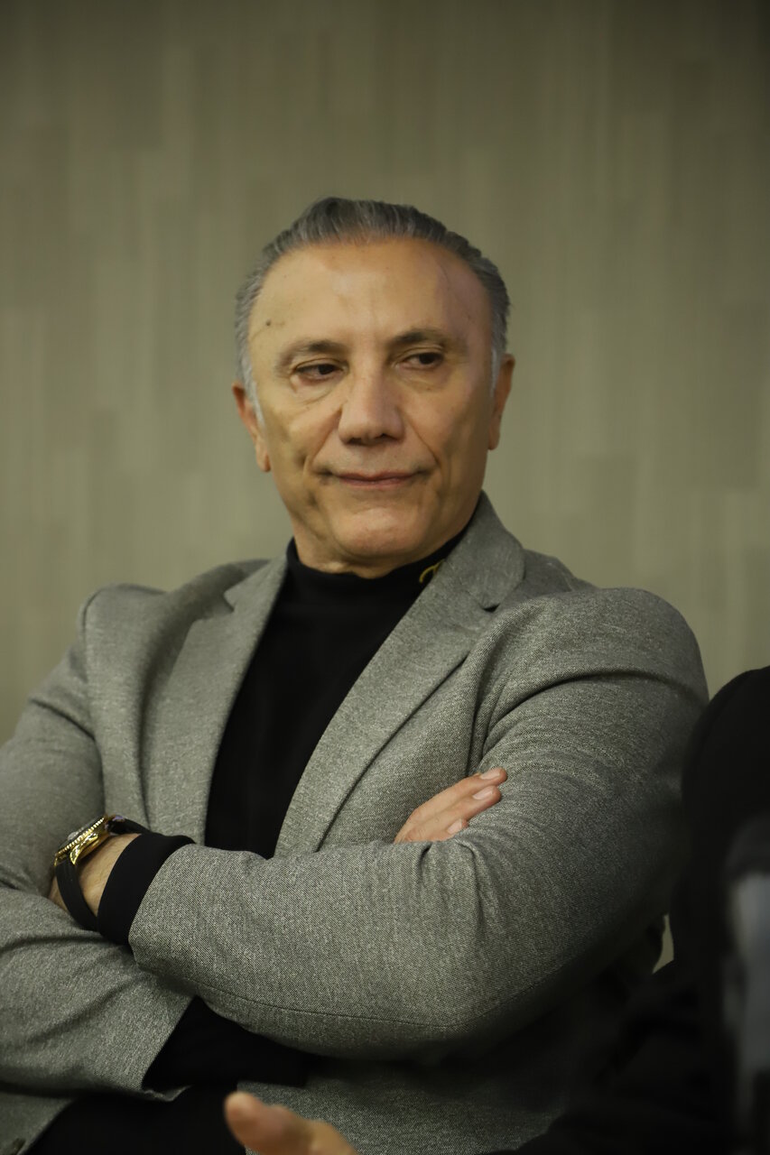 حمید درخشان: کرنر زدن در زمین خاکی سختترین کار دنیا بود